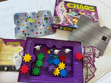 Spolocenska hra chaos vyborny stav, 