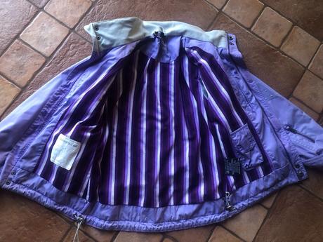 Znackova vetrovka, skogstad,134