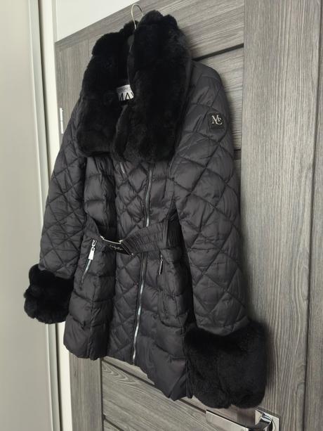 Krasna zimna bunda mayo chix s pravou kozusinkou, mayo chix,s