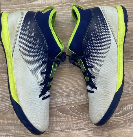 Kopačky(turfy) decathlon kipsta malé štuple, 38