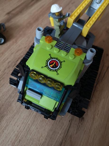Lego city 60122 sopečná rolba,