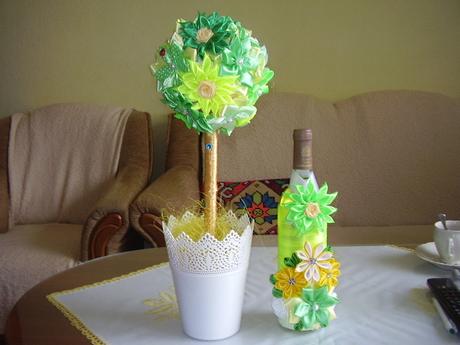 Kytičky zo stužiek,