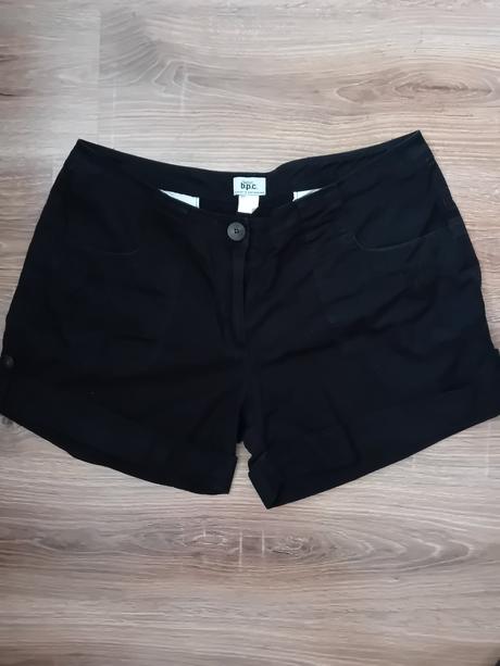 Kraťasy, bonprix,48