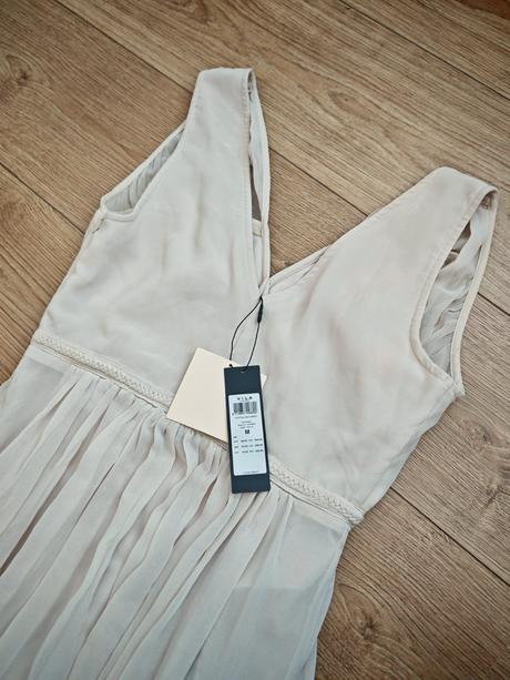 Krásne jednoduché šaty, m