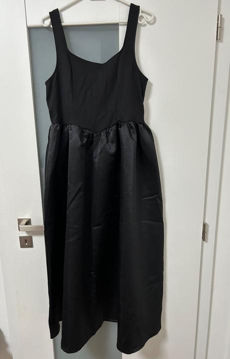 Romantické šaty, m