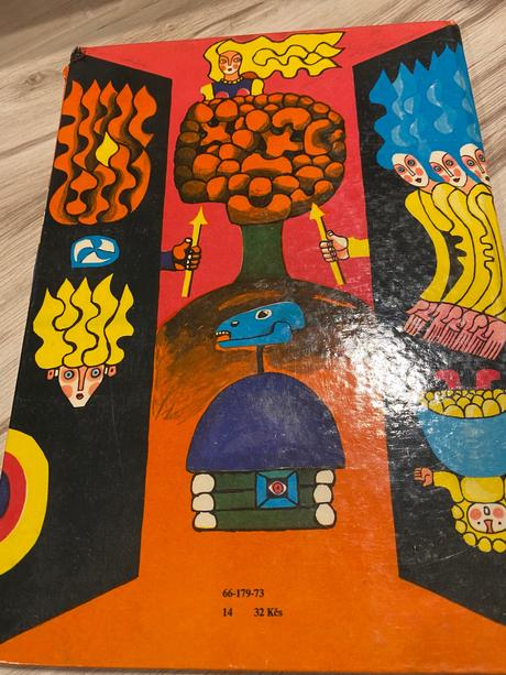 Retro stará kniha o smelej dievčine 1973,