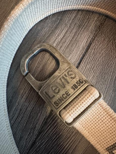 Opasok levis, levi’s