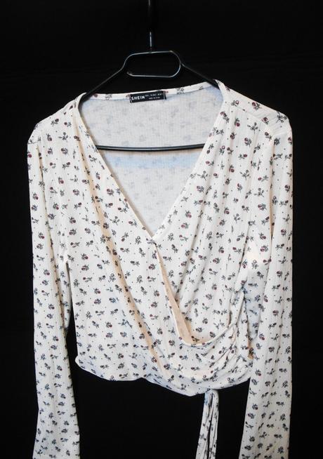 Elastická blúzka shein veľ.40/42, 40