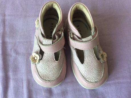 Milučké sandálky, richter,19