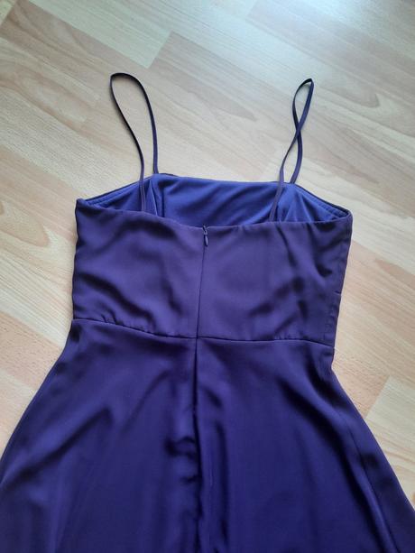 Dámske spoločenské šaty, 36