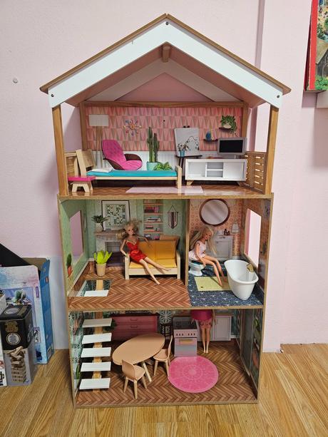 Domček pre babiku/barbie, 