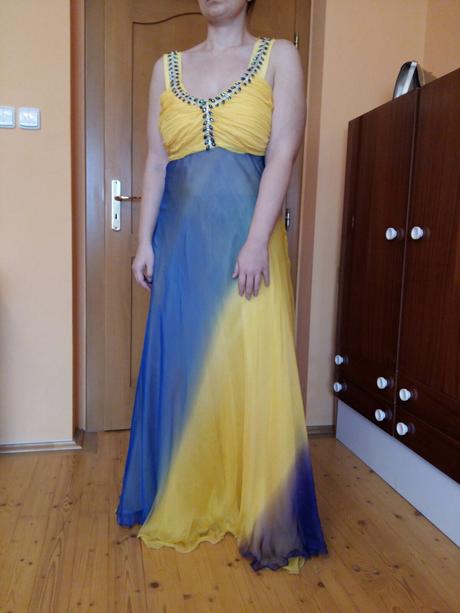 Spolocenske saty, 40