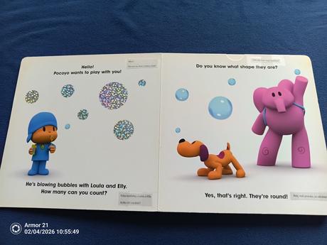 Pocoyo time to play board book, 