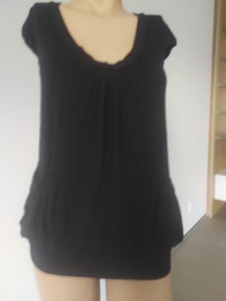 629 tricko pekne nekrcive  ma.vrecka, fornarina,m