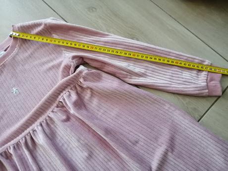 Jesenné velúrové šaty s hviezdou, sinsay,128