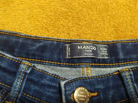 Kraťasy 152 s poštou, 152