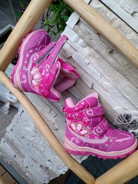 Snehule s postovnym, 27