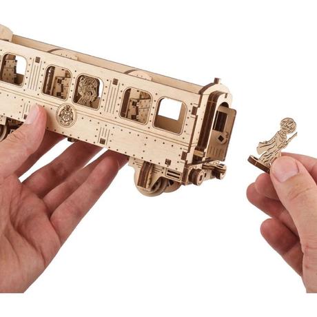 3d drevené mechanické puzzle harry potter  ugears, 