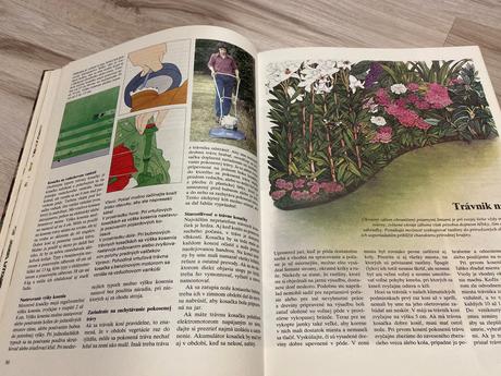 Krásna stará retro kniha jar v záhrade 1986, 