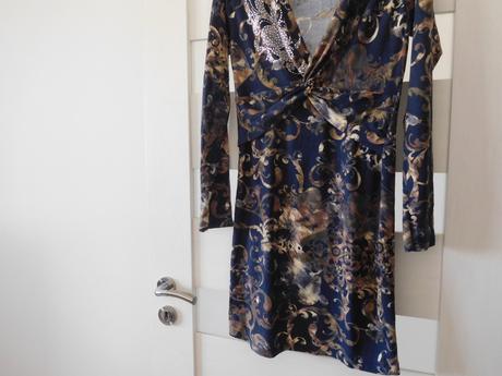 Šaty tm. modrý vzor-38v, pružné, 38