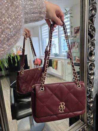 Burgundy kabelka badura,