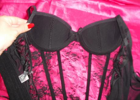 Redoute sexy korzetik cipkovany, 75c