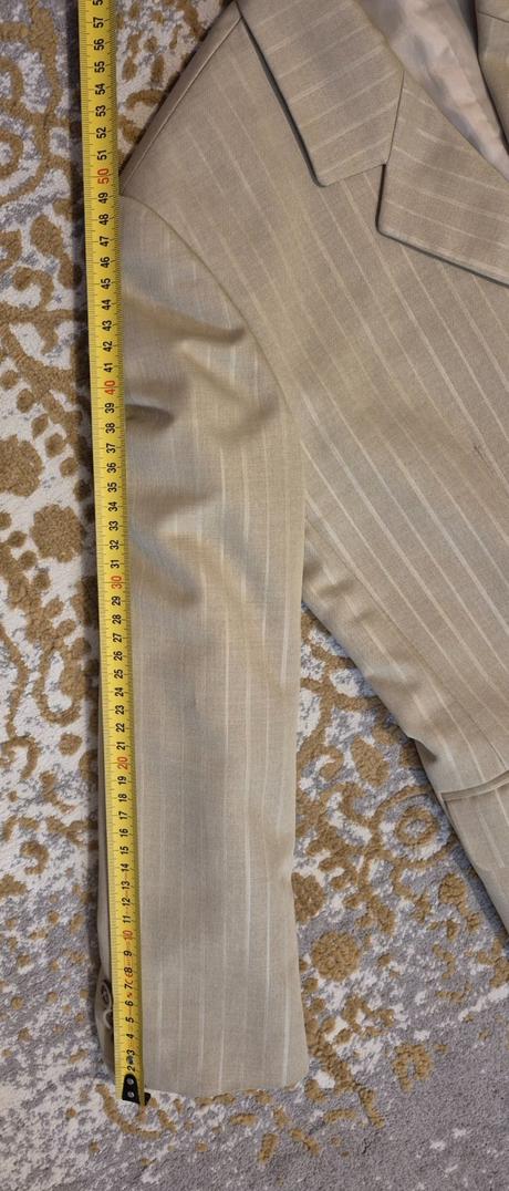 Krasne chlapcenske sako, 140