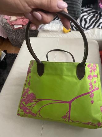 Prakticka kabelka elle,