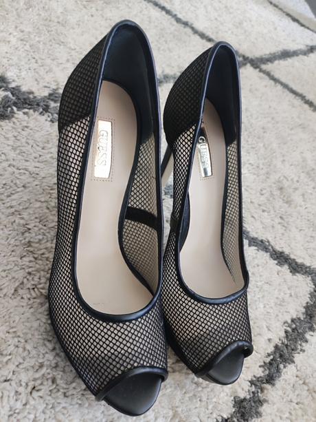 Krásne extravagantné lodičky guess, guess,38