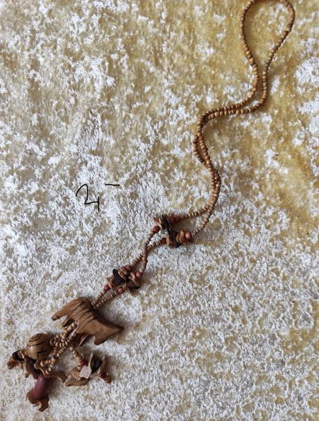 Drevený náhrdelník, 