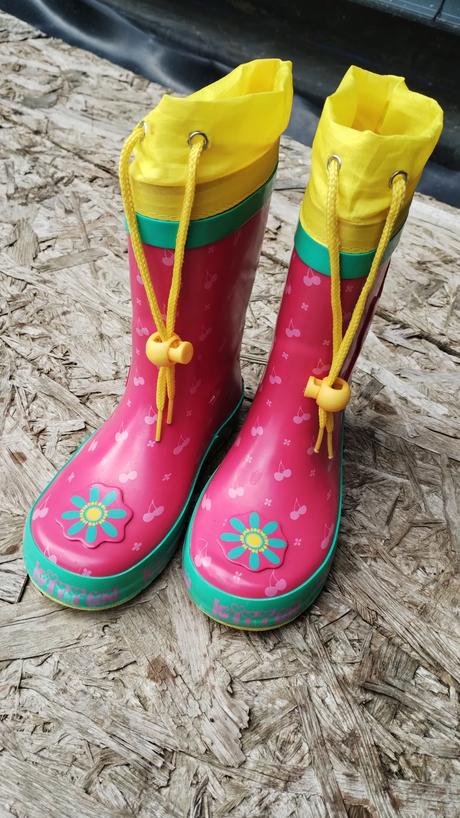 Gumáky pidilidi, 27