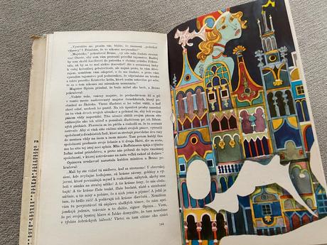 Krásna stará retro kniha príbehy z dekameronu 1970,