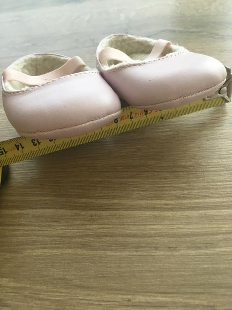 Balerinky capacky, <17