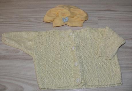 Pleteny svetrík pre novorodenca+čiapka zdarma, 56