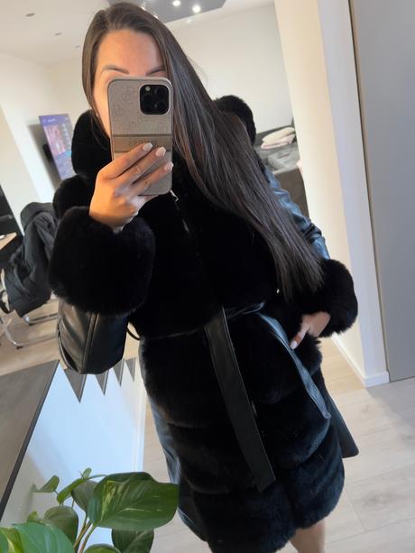 Zimnà bunda s kožušinou, s