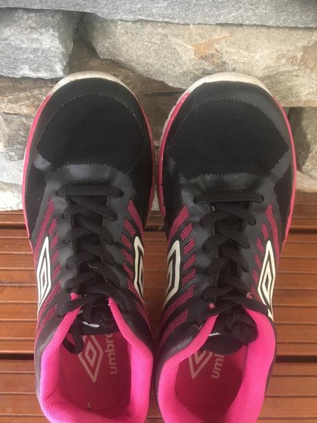 Dievčenské botasky zn. umbro, veľ.37.5, umbro,37