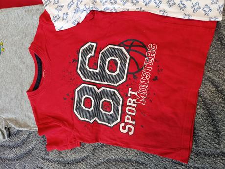 Tričká, 98