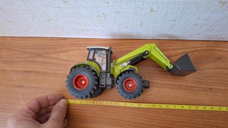 Traktor farmer siku,