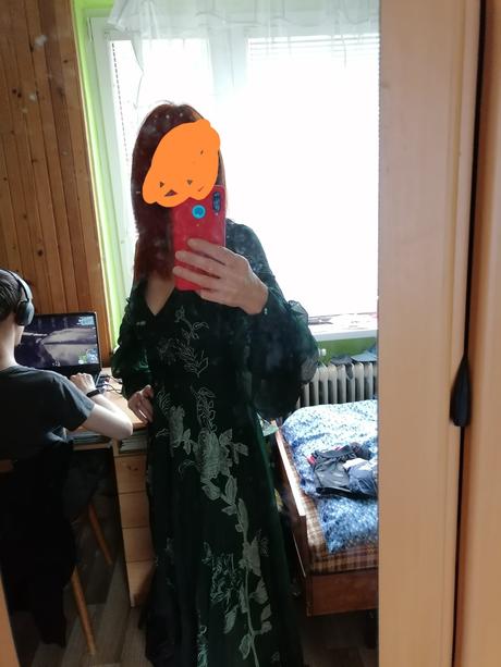 Spoločenské šaty, 36