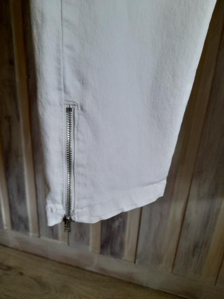 Biele  nohavice laura toreli, 46