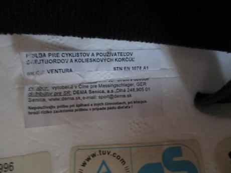 Cyklistická prilba, s