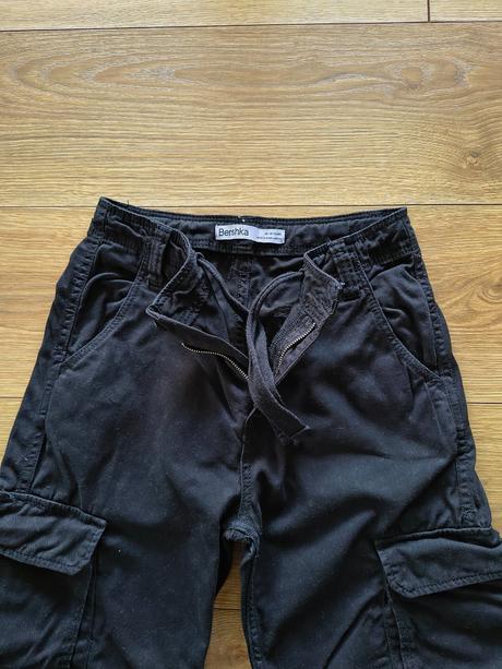 Cool kapsáče, bershka,152