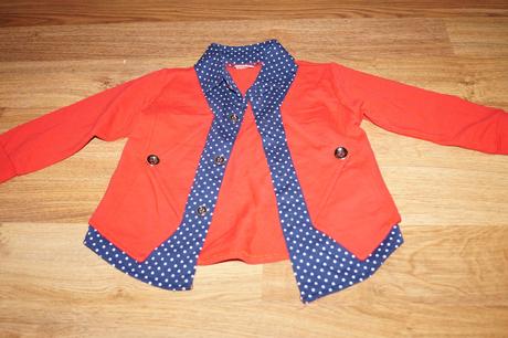 Červené sačko so všitou košelou, 80