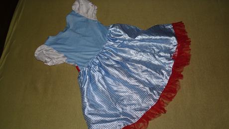 Kostym pre dorotku od george,