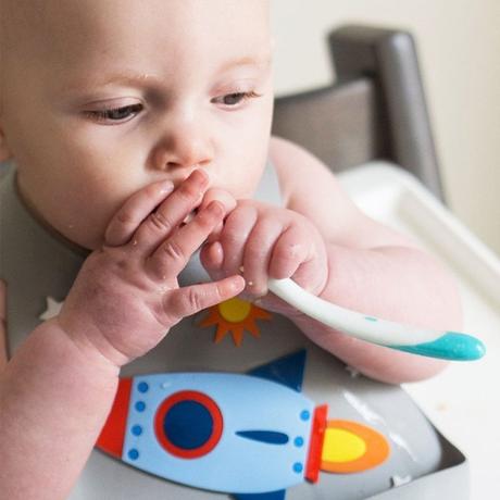 Nuby 3d silikónový podbradník raketa, nûby