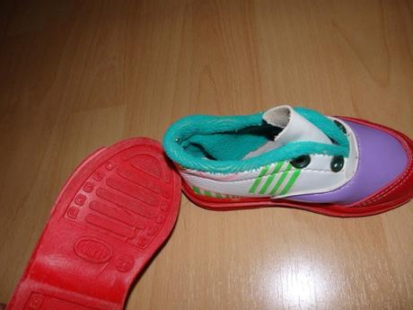 Farebne topanocky, 19