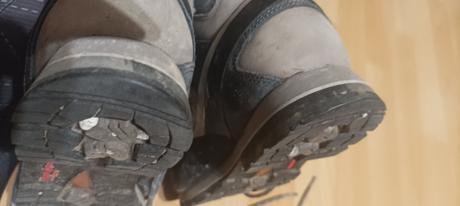 Turistické salimony, salomon,37