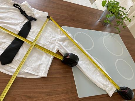 Kosela s kravatou top stav, reserved,158