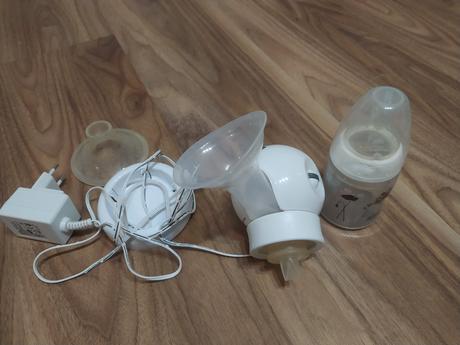 Elektrická odsávačka mlieka nuk, 