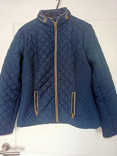 Presivana bunda, esmara,40